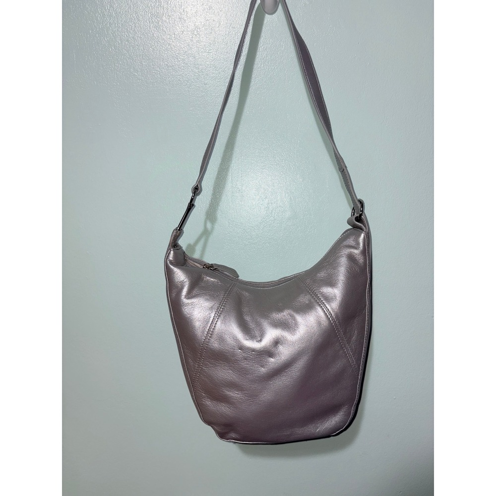 Aigner‎ Leather Shoulder Bag Silver Metallic Hobo Purse Elegant Chic